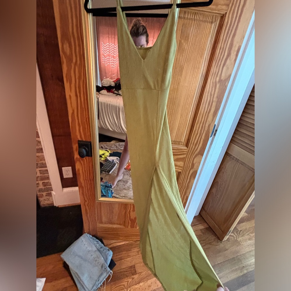 Light Green ultra fitted clingy dress with super high slit sz XS